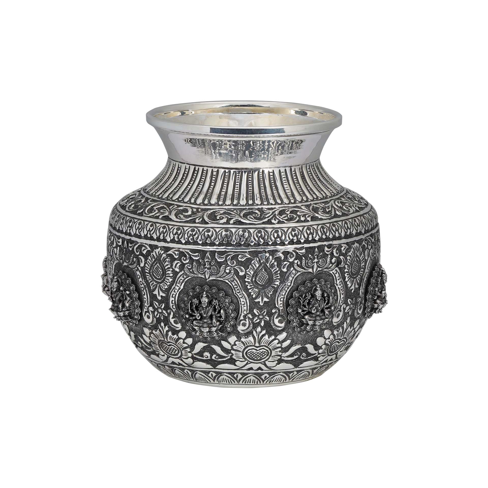 Antique Chombu